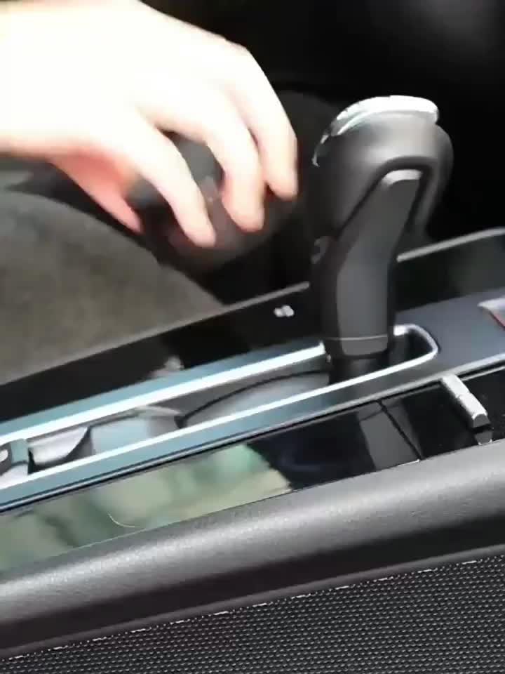 360° Adjustable Magnetic Phone Holder – Foldable Mount